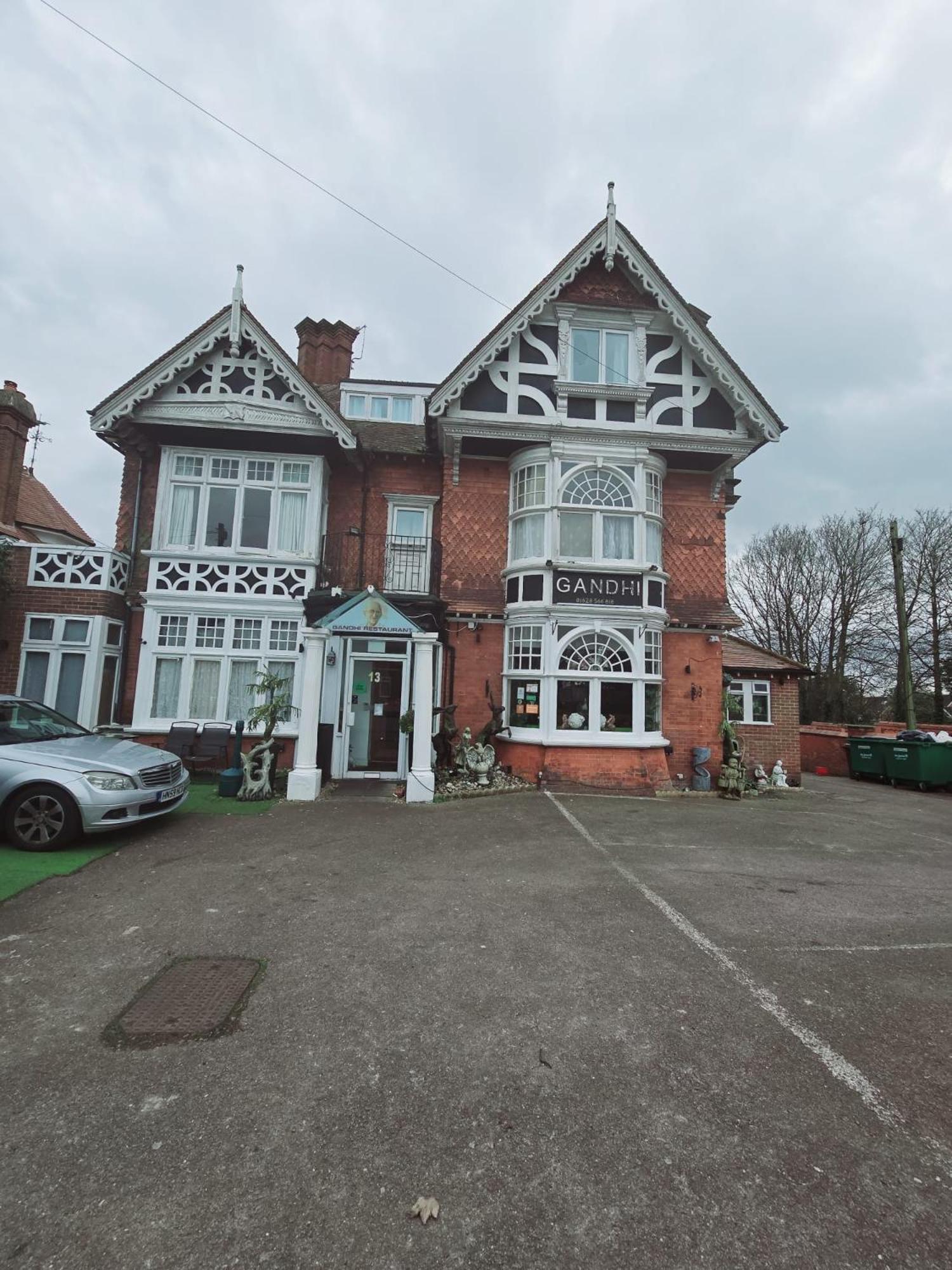 Kingswood Hotel Maidenhead Exterior photo